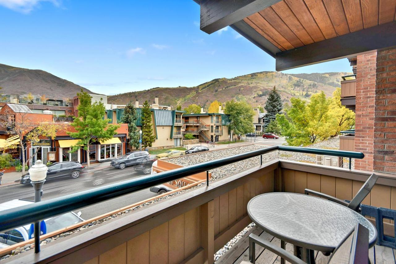 Aspen Square Condominium Hotel Eksteriør bilde